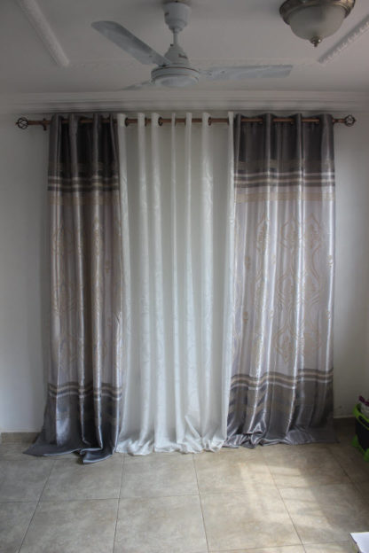 Ashcroft 3 set curtain