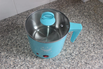 A Portable Mini Rice Cooker with Handle / Steamer / Travel Pot (1.2L)
